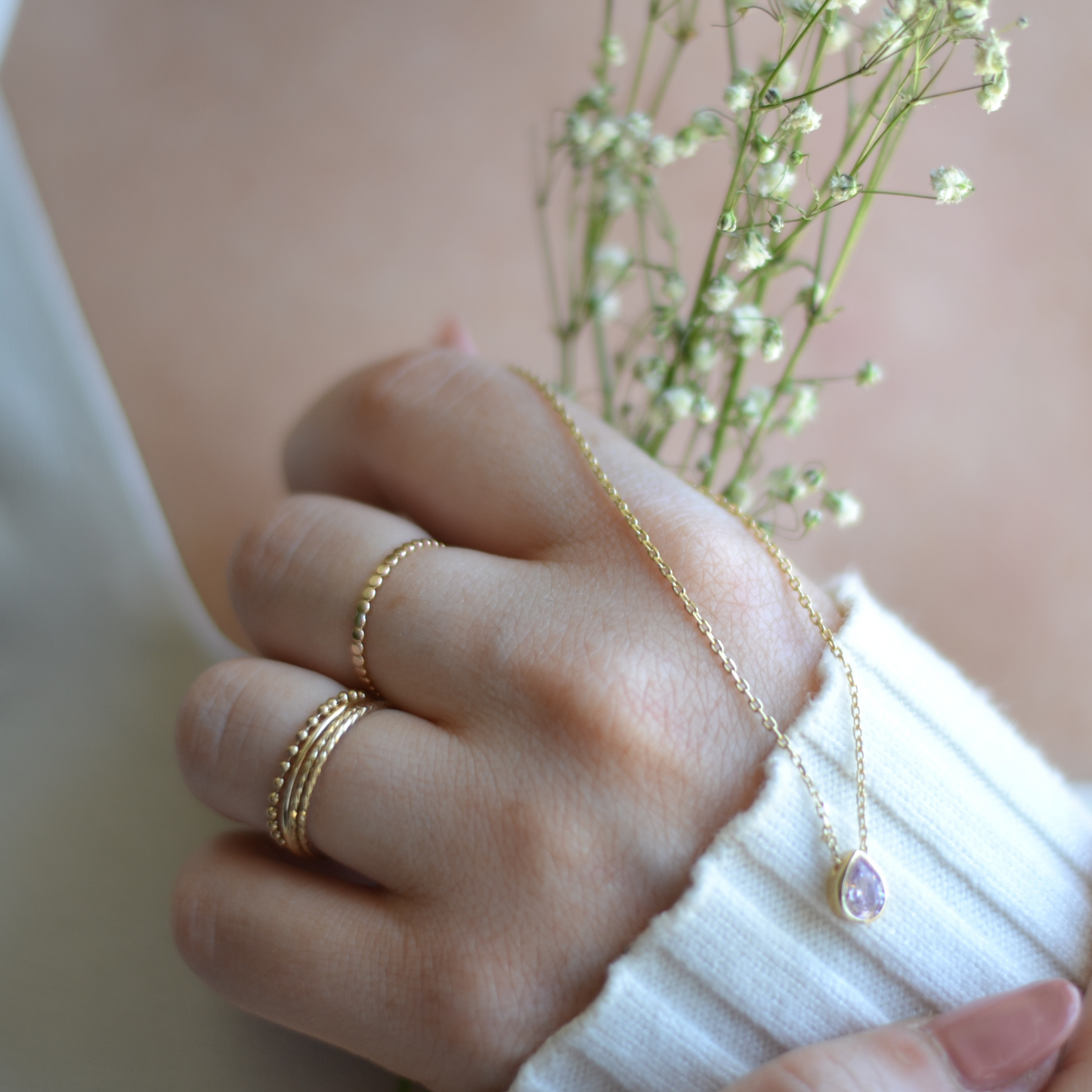 Dainty Dot Ring