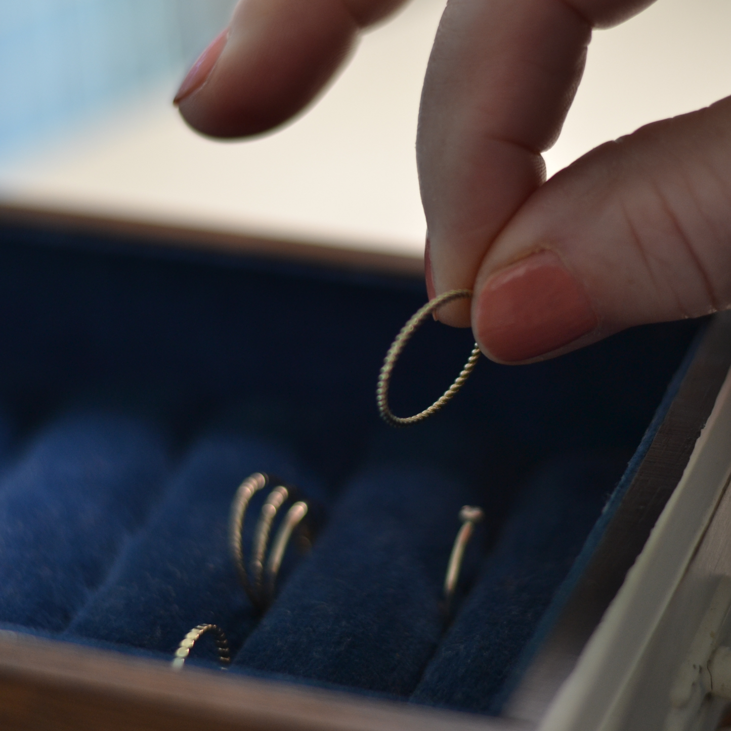 Dainty Twist Ring